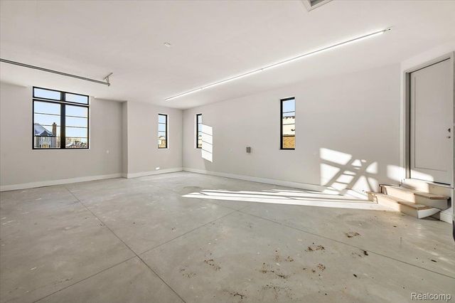 67736 Overlook Trail, Washington Township, MI 48095