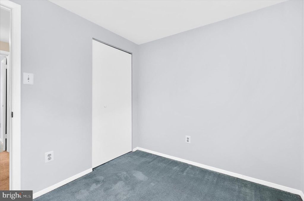 Image 22 of property listing at 1066 SAYBROOK HARBOUR, Pasadena, MD 21122