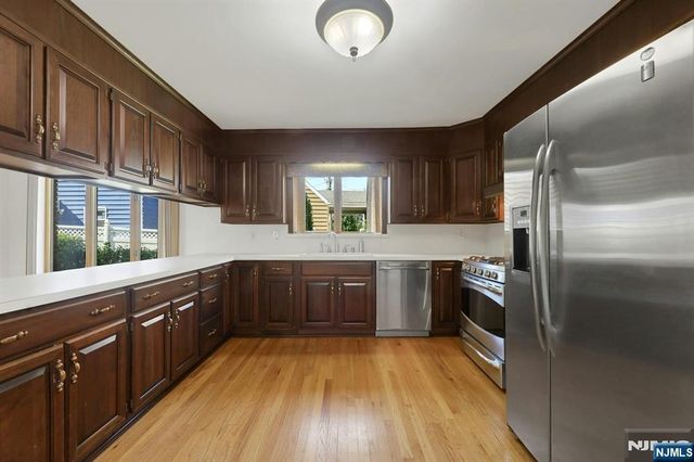 733 1st Street, Lyndhurst, NJ 07071