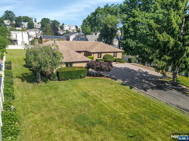 733 1st Street, Lyndhurst, NJ 07071