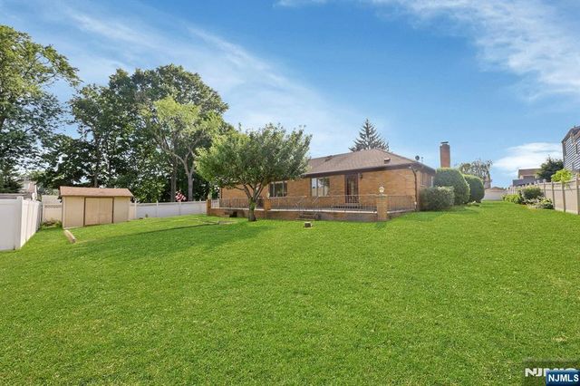 733 1st Street, Lyndhurst, NJ 07071