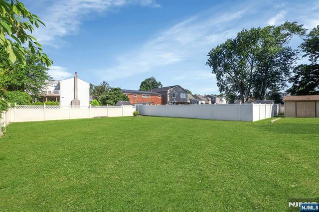733 1st Street, Lyndhurst, NJ 07071