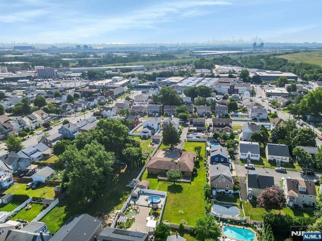 733 1st Street, Lyndhurst, NJ 07071
