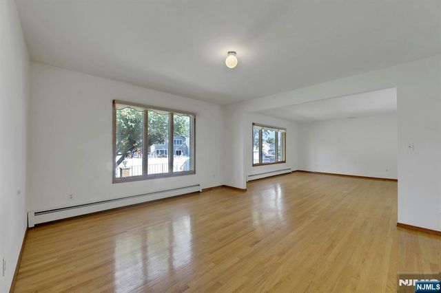 733 1st Street, Lyndhurst, NJ 07071