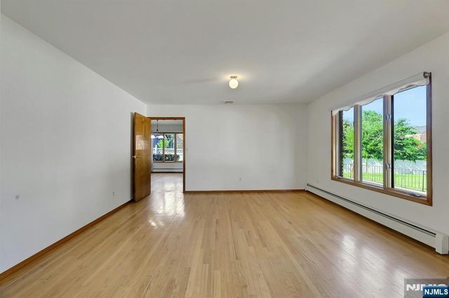 733 1st Street, Lyndhurst, NJ 07071