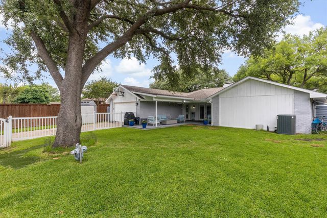 7830 La Sobrina Drive, Dallas, TX 75248