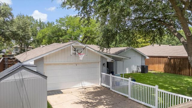 7830 La Sobrina Drive, Dallas, TX 75248