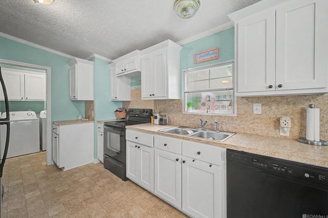 18586 River Bend Rd, Maurepas, LA 70449