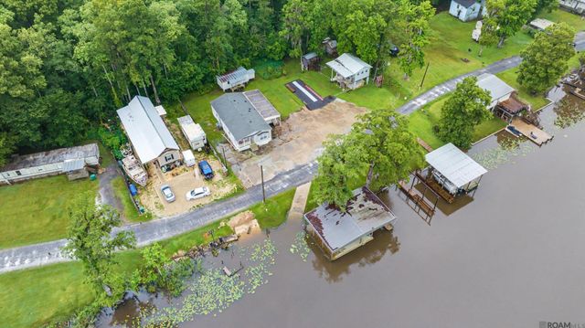 18586 River Bend Rd, Maurepas, LA 70449