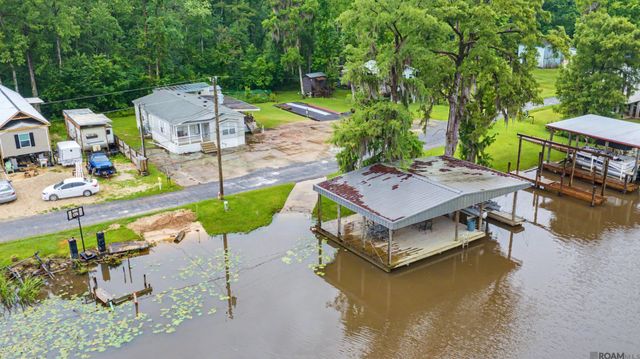 18586 River Bend Rd, Maurepas, LA 70449