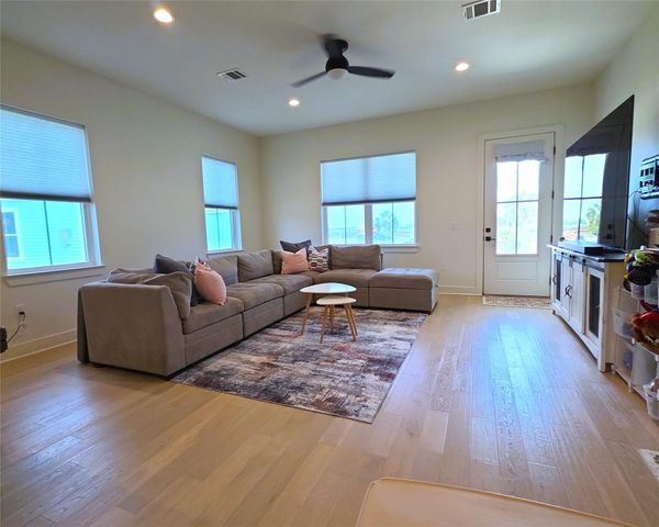 9822 Tulum Court, Galveston, TX 77554