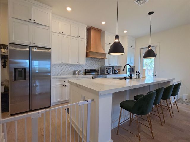 9822 Tulum Court, Galveston, TX 77554