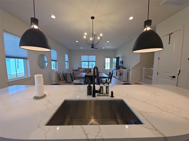 9822 Tulum Court, Galveston, TX 77554