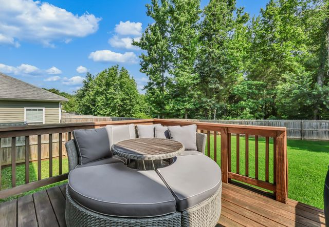 550 Medallion Cir, Clarksville, TN 37042