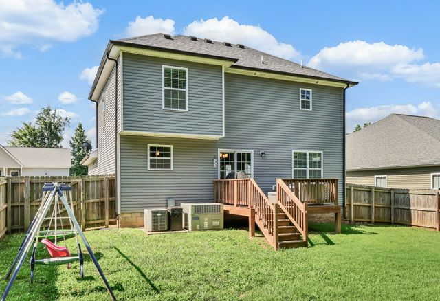 550 Medallion Cir, Clarksville, TN 37042