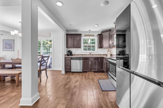 550 Medallion Cir, Clarksville, TN 37042