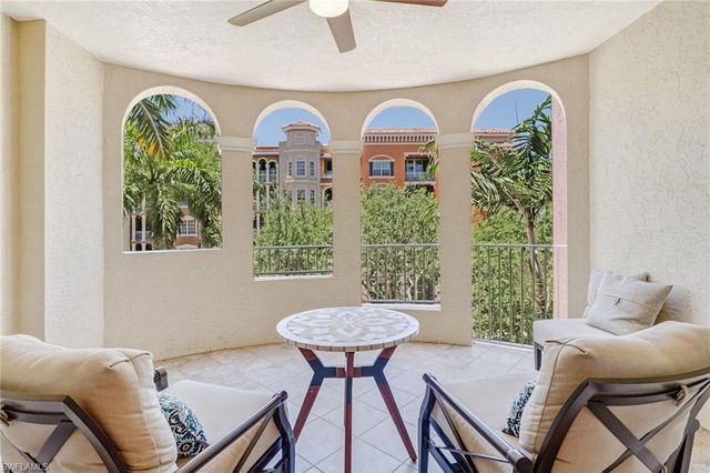 401 Bayfront PL # 3303, Naples, FL 34102