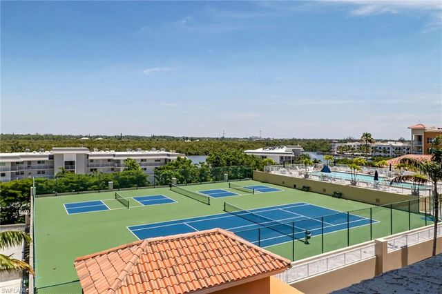 401 Bayfront PL # 3303, Naples, FL 34102