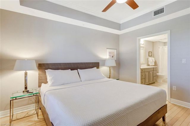 401 Bayfront PL # 3303, Naples, FL 34102