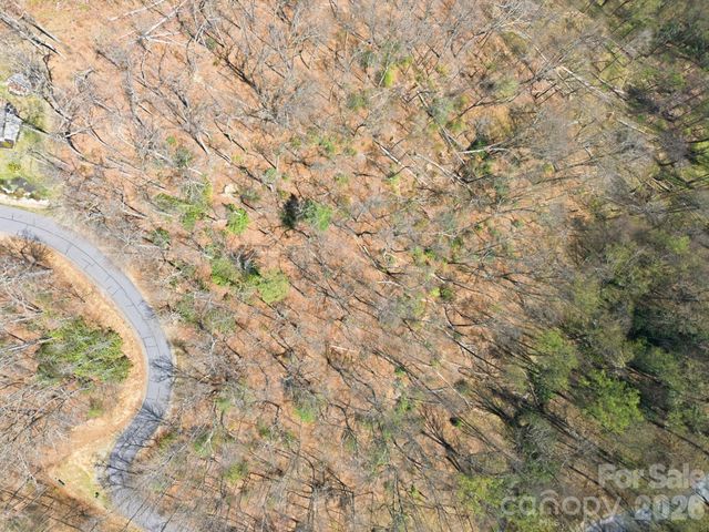 000 Signature Row Boulevard 10, Waynesville, NC 28785