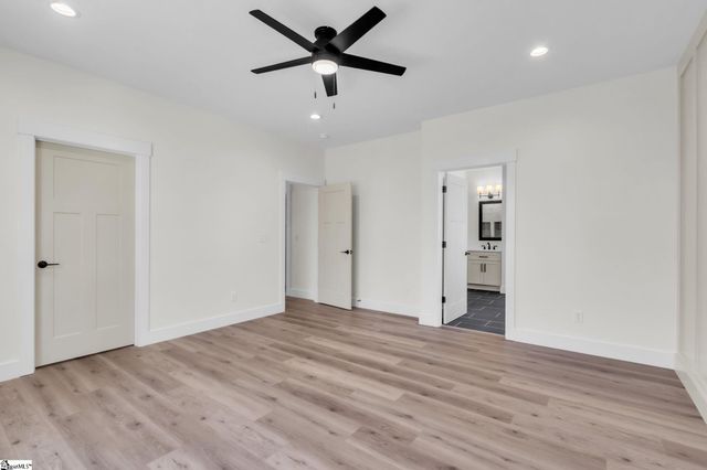 27 Barnett Valley Court, Travelers Rest, SC 29690