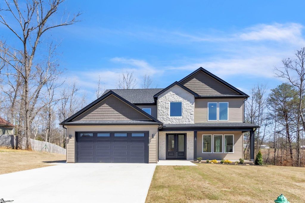 27 Barnett Valley Court, Travelers Rest, SC 29690