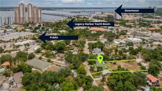 2243/2245 Altamont AVE, Fort Myers, FL 33901