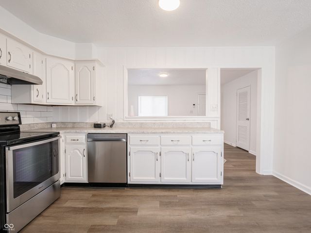 3042 Danbury Road, Indianapolis, IN 46222