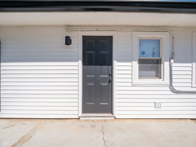 3042 Danbury Road, Indianapolis, IN 46222