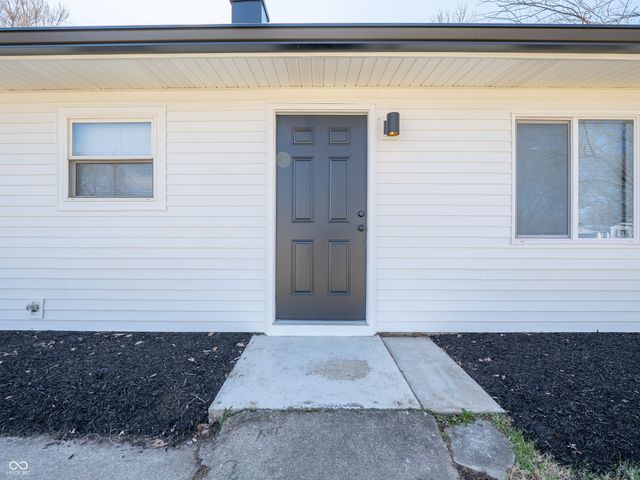3042 Danbury Road, Indianapolis, IN 46222
