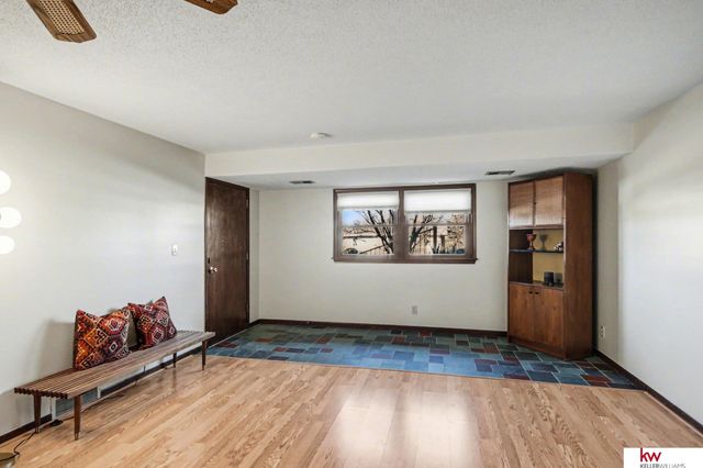 3937 N 95 Street, Omaha, NE 68134