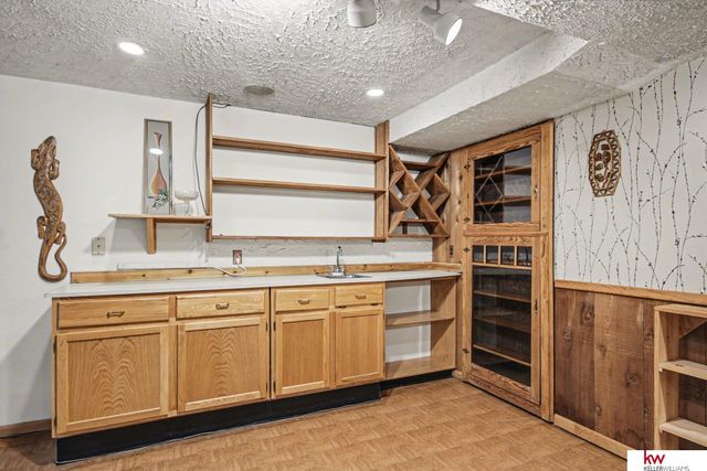 3937 N 95 Street, Omaha, NE 68134