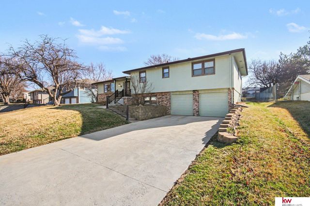 3937 N 95 Street, Omaha, NE 68134
