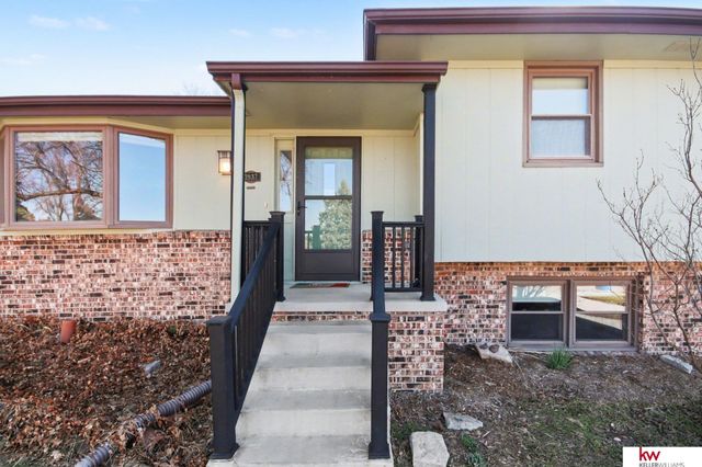 3937 N 95 Street, Omaha, NE 68134