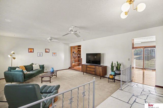 3937 N 95 Street, Omaha, NE 68134