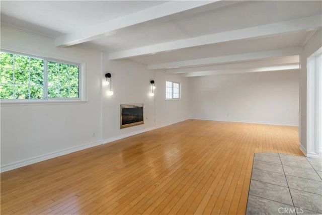 9735 Melvin Avenue, Los Angeles, CA 91324