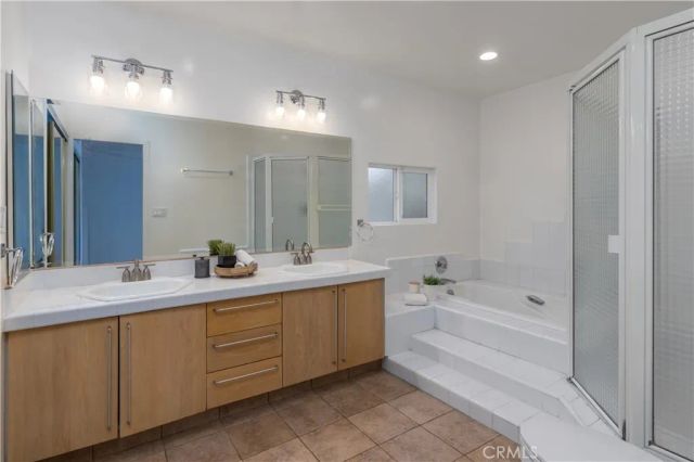 9735 Melvin Avenue, Los Angeles, CA 91324