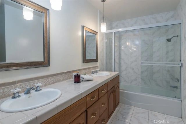 9735 Melvin Avenue, Los Angeles, CA 91324