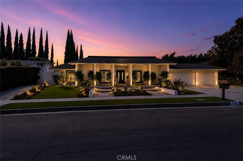 9735 Melvin Avenue, Los Angeles, CA 91324