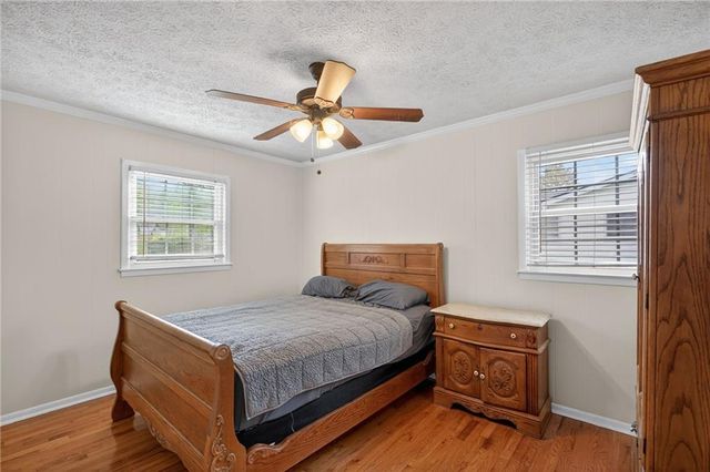 317 Garden Avenue SE, Lindale, GA 30147