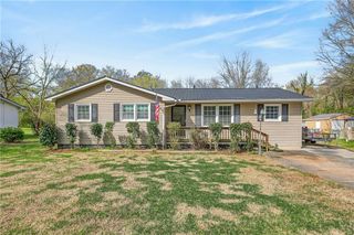 317 Garden Avenue SE, Lindale, GA 30147