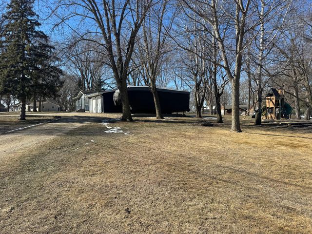 85204 Ballpark Road, Hollandale, MN 56045