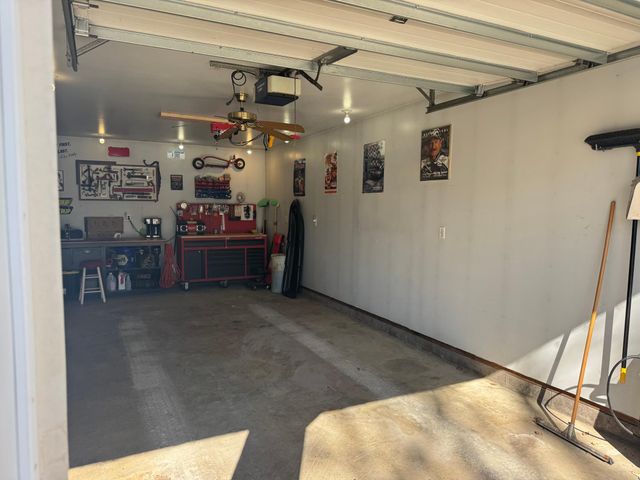 85204 Ballpark Road, Hollandale, MN 56045