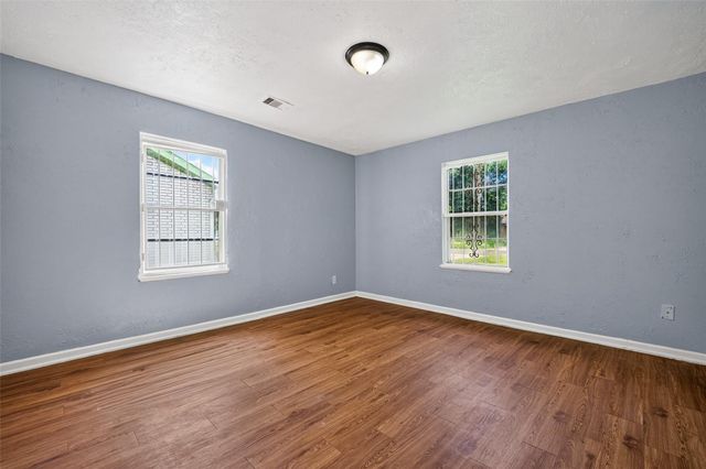4813 Brinkley Street, Houston, TX 77033