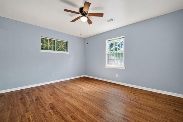 4813 Brinkley Street, Houston, TX 77033
