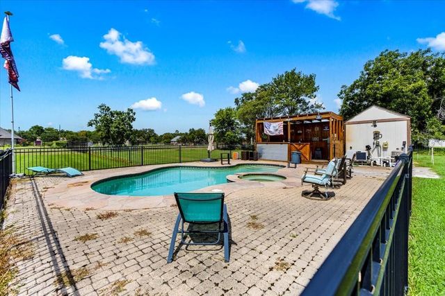 21214 Creek Road, Manvel, TX 77578