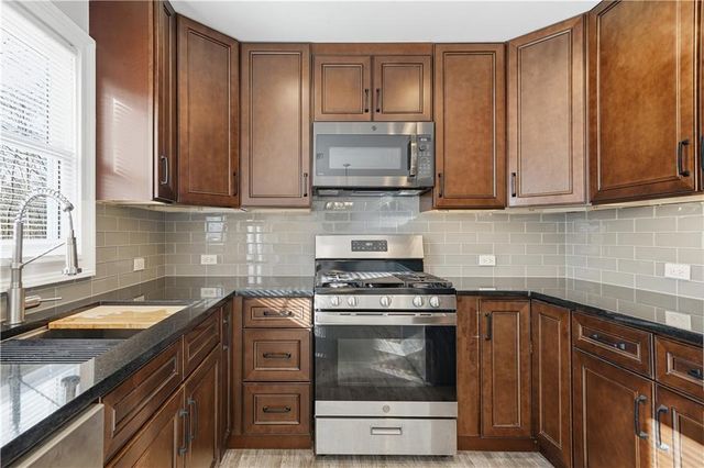 103 Port Victoria Way, Woodstock, GA 30189