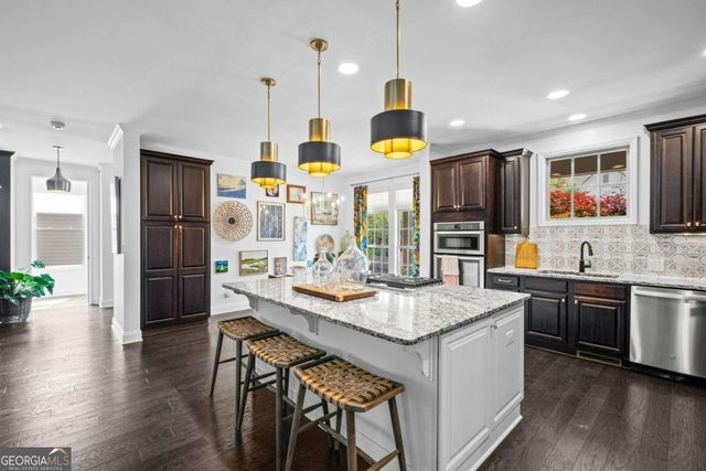 114 Hedgewood Lane, Canton, GA 30115
