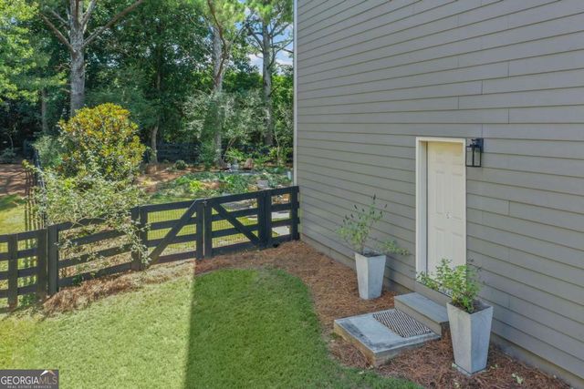 114 Hedgewood Lane, Canton, GA 30115