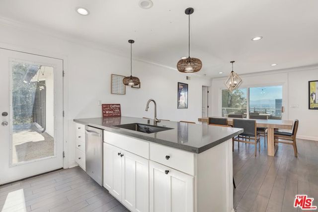 3201 Bonnie Hill Drive, Los Angeles, CA 90068